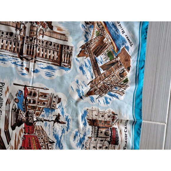Vintage 1970's London Souvenir Silk Scarf Featuring Iconic Landmarks & Scenes Bl - Picture 5 of 9